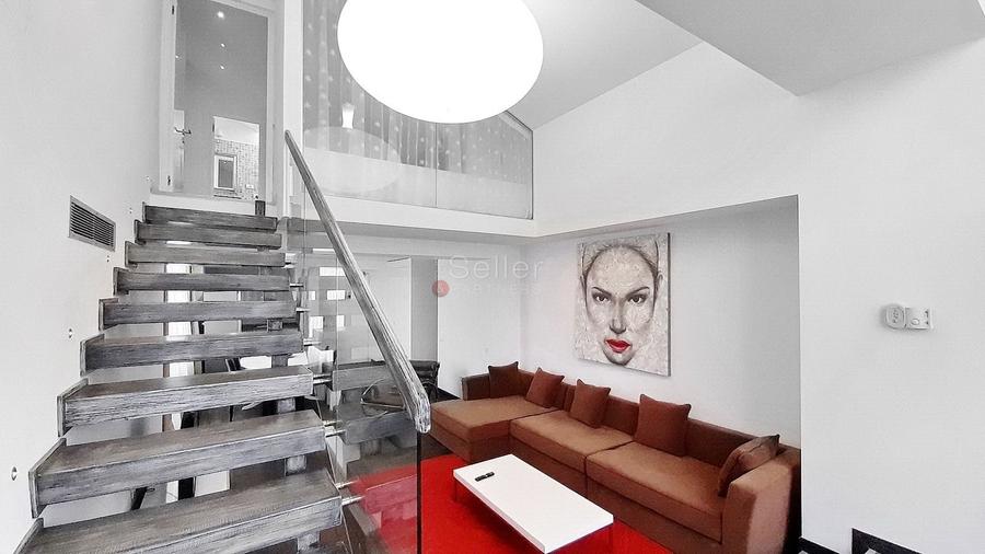 Apartament cu 3 camere decomandat, mobilat în Central