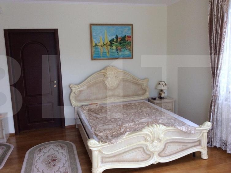 Casă individuală cu 6 camere cu Garaj în Făget