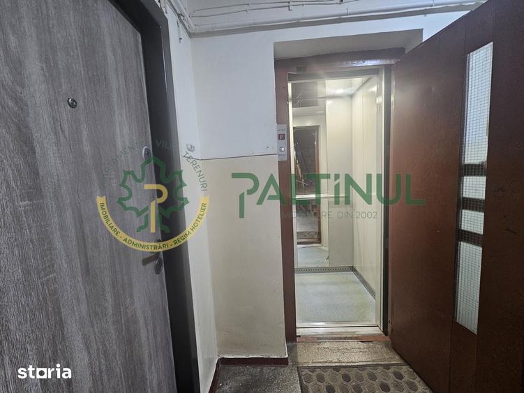Apartament cu 3 camere decomandat în Trei Stejari