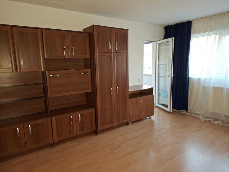 Garsonieră decomandată în Zorilor