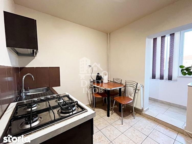 Apartament cu 3 camere decomandat în Rogerius