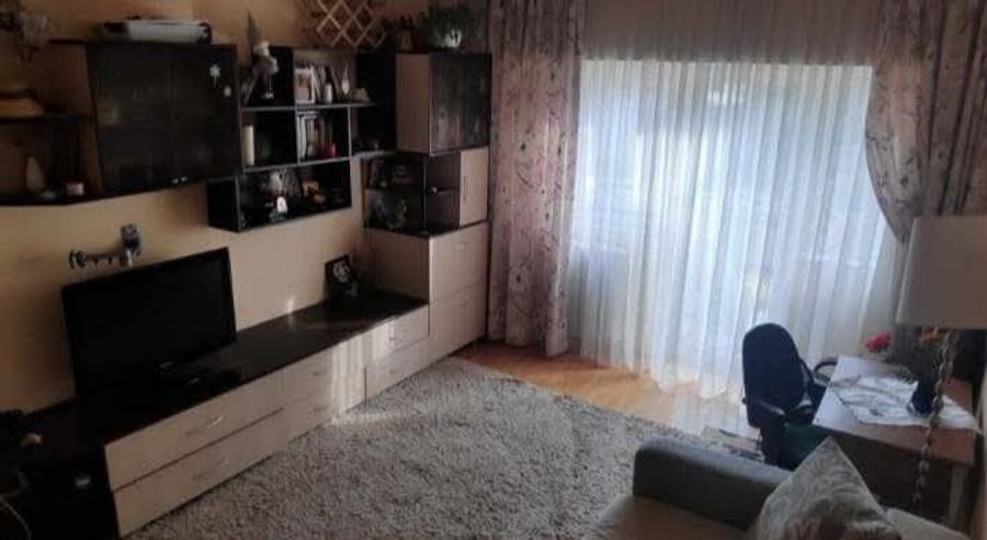Apartament cu 2 camere decomandat, mobilat în Podul de Fier