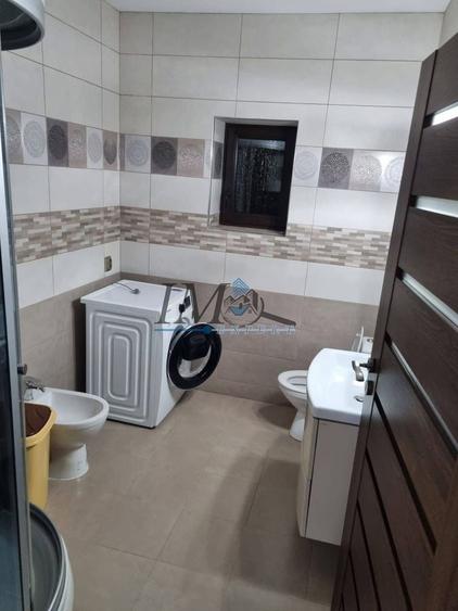 Casă individuală cu 3 camere cu Canalizare în Micești