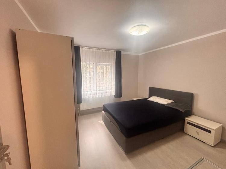 Apartament cu 3 camere decomandat, mobilat în Central