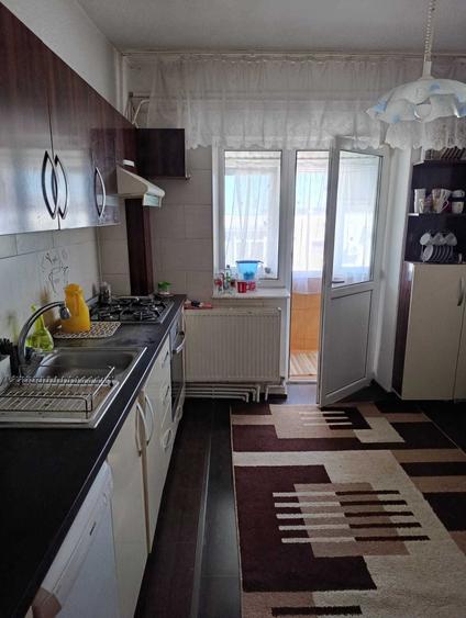 Inchiriez apartament 2 camere, decomandat, cartier Zamca ( in spatele Colegiului Mihai Eminescu ). - 6