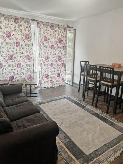 Apartament cu 2 camere semidecomandat în Magheru