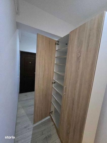 Apartament cu 3 camere decomandat, mobilat în Central