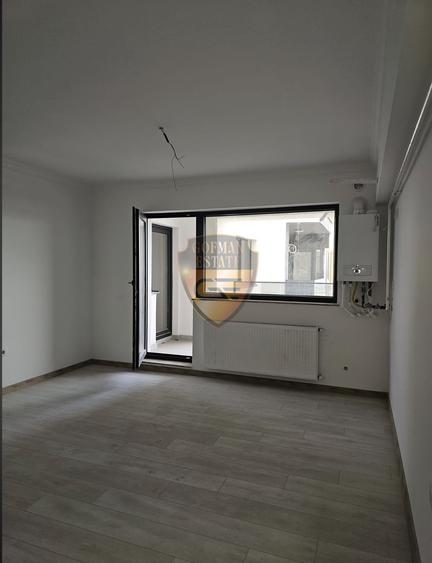 Apartament cu 3 camere decomandat în Energia