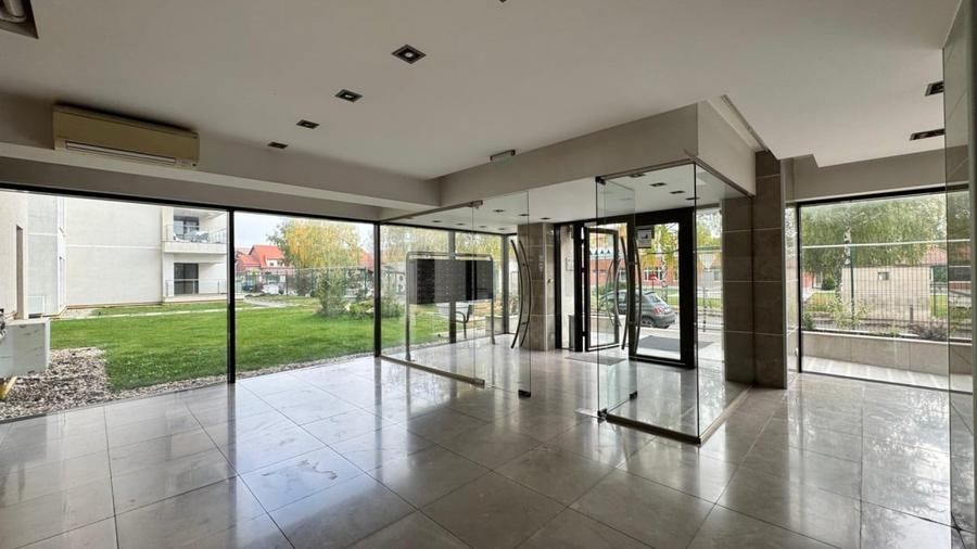 Apartament cu 3 camere decomandat în Pipera