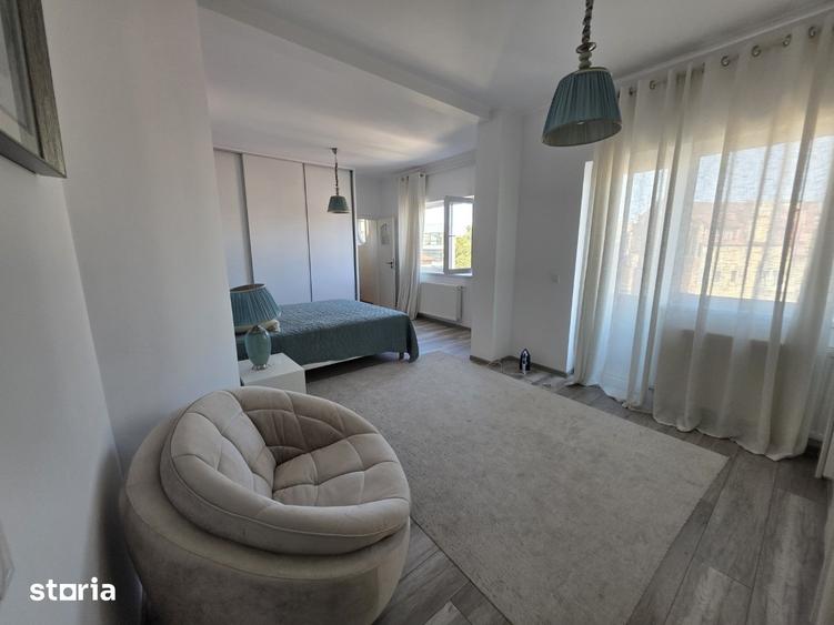 Apartament cu 4 camere în Armeneasca