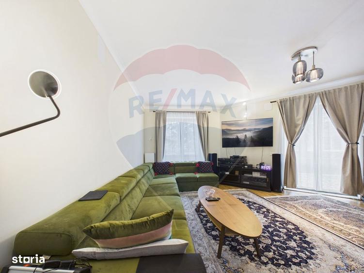 Casă cu 7 camere cu Teren 605 Mp în Snagov