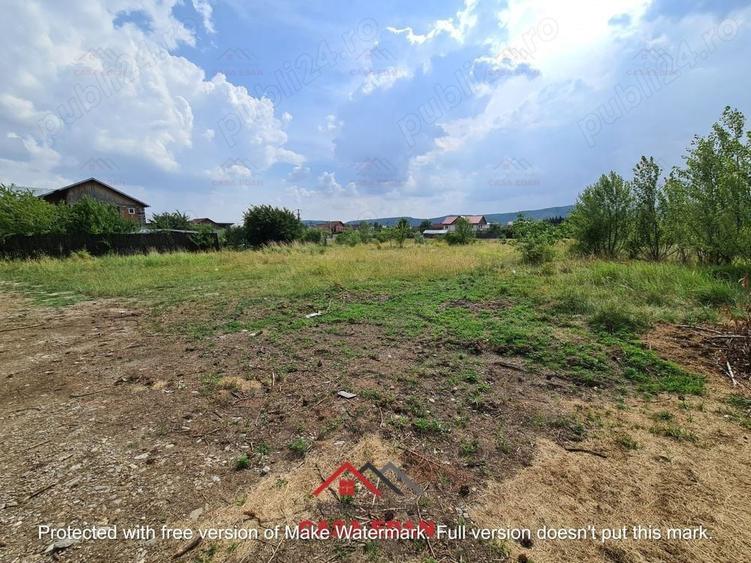 Casă cu Teren 925 Mp în Bănești