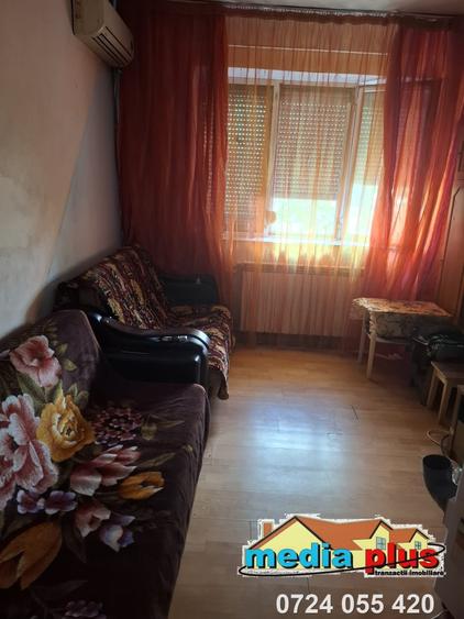 Garsonieră decomandată în Micro 40
