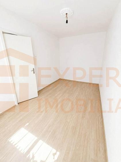 Apartament cu 2 camere semidecomandat, mobilat în Km 4-5