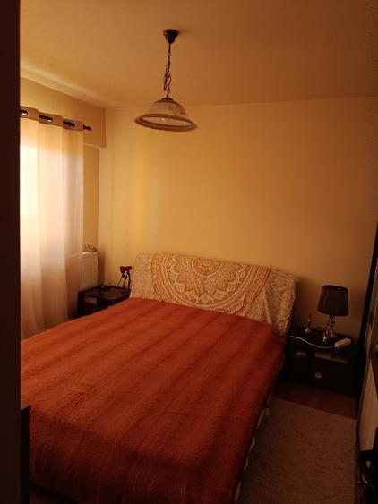 Apartament cu 3 camere decomandat în Km 4-5