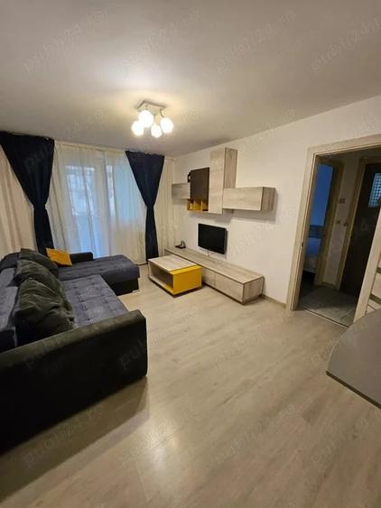 Apartament cu 2 camere semidecomandat în Lacul Tei