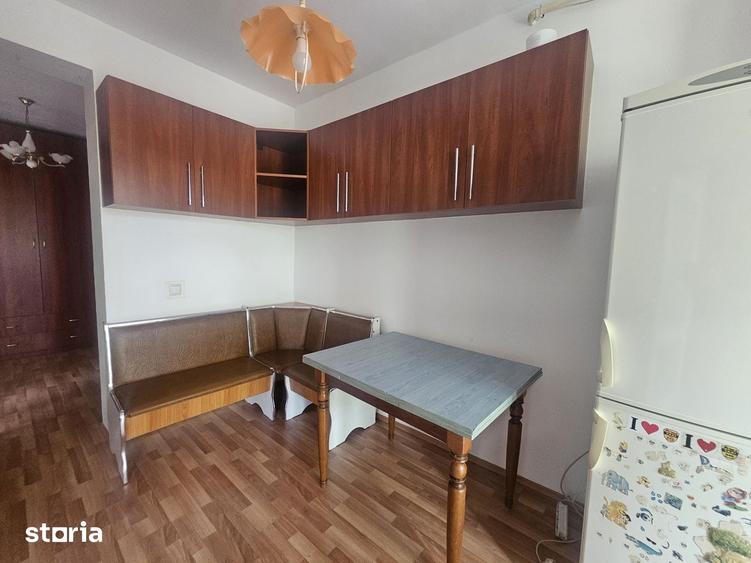 Apartament cu 2 camere decomandat în Burdea