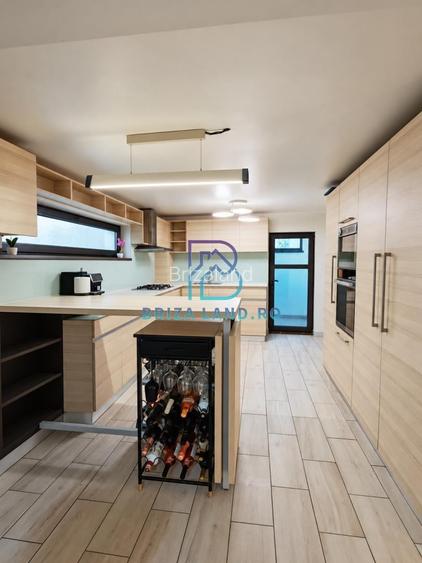 Bucurestii Noi, Laminorului, casa D+P+E+M, sup. 420mp, teren 337mp
