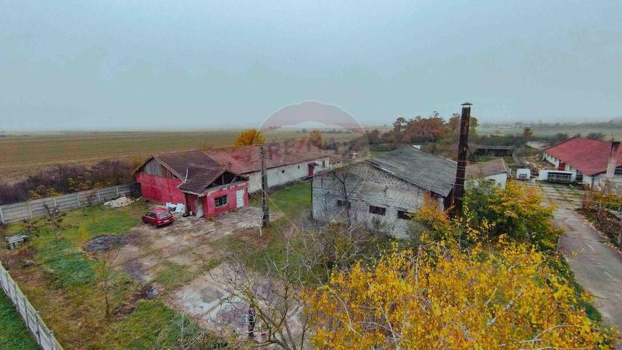 Spațiu industrial, de 800 mp, în Tilecuș