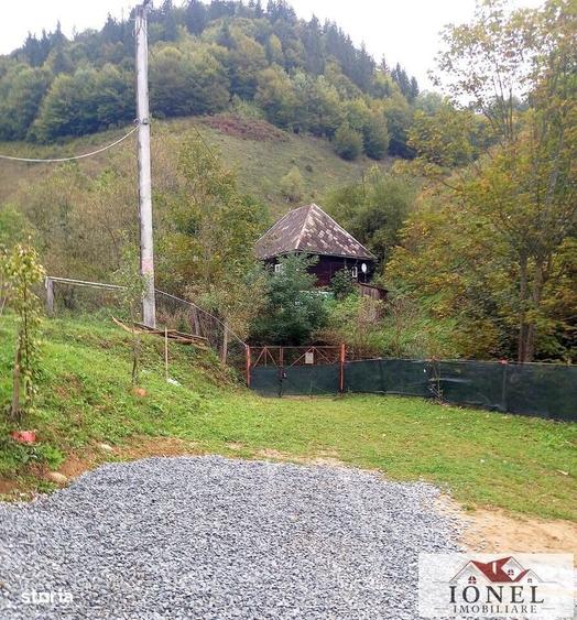 Casă cu 2 camere cu Teren 1707 Mp în Bistra