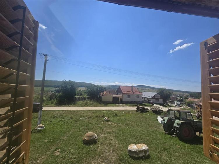 Casă individuală cu 3 camere cu Teren 1200 Mp în Felmer