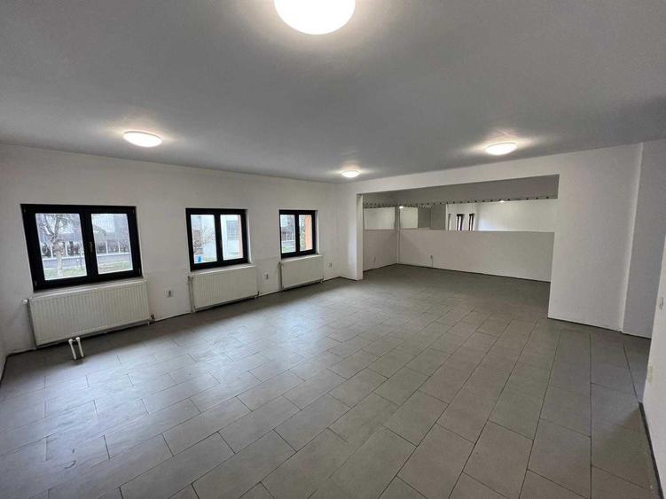 Spațiu comercial, de 180 mp, în Nord