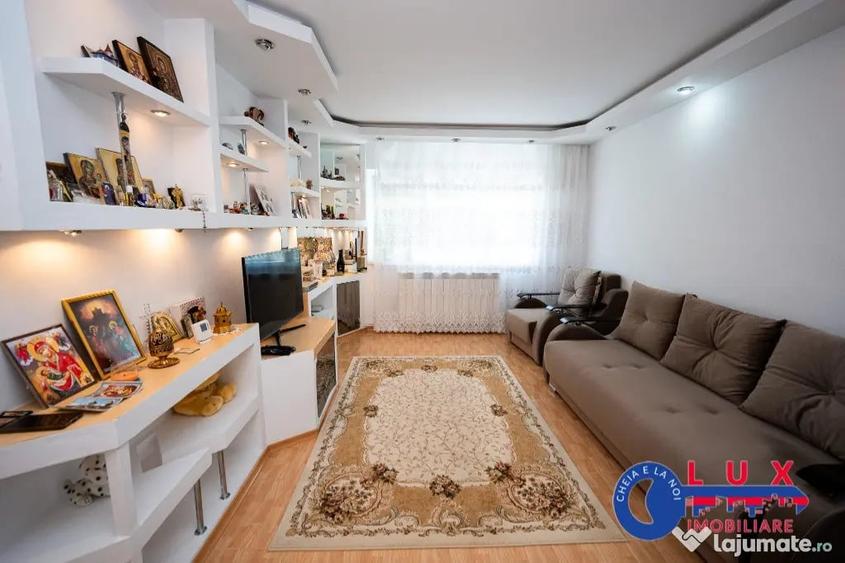 Apartament cu 3 camere decomandat în Ultracentral
