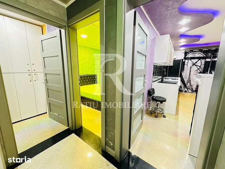 Casă cu 5 camere cu Teren 15 Mp în Rogerius