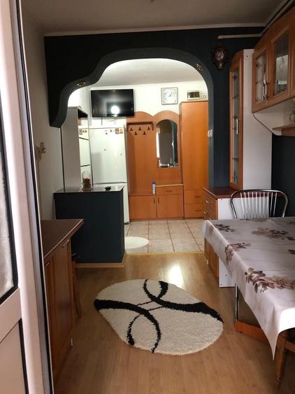 Apartament cu 2 camere decomandat în Sud