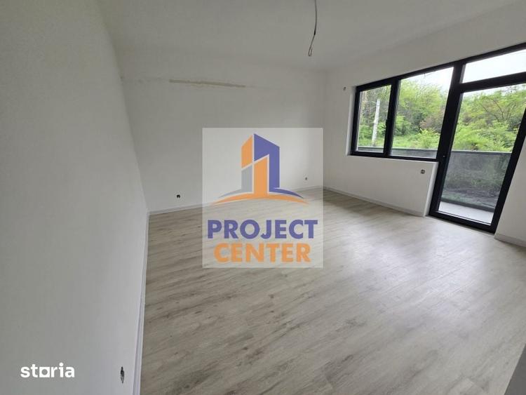 Apartament cu 3 camere decomandat în Craiovei