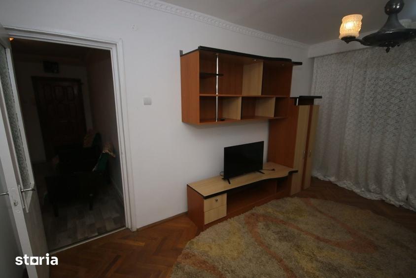 Apartament cu 2 camere decomandat în Tache