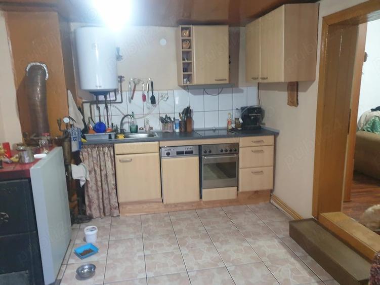Casă cu 3 camere cu Teren 800 Mp în Dofteana
