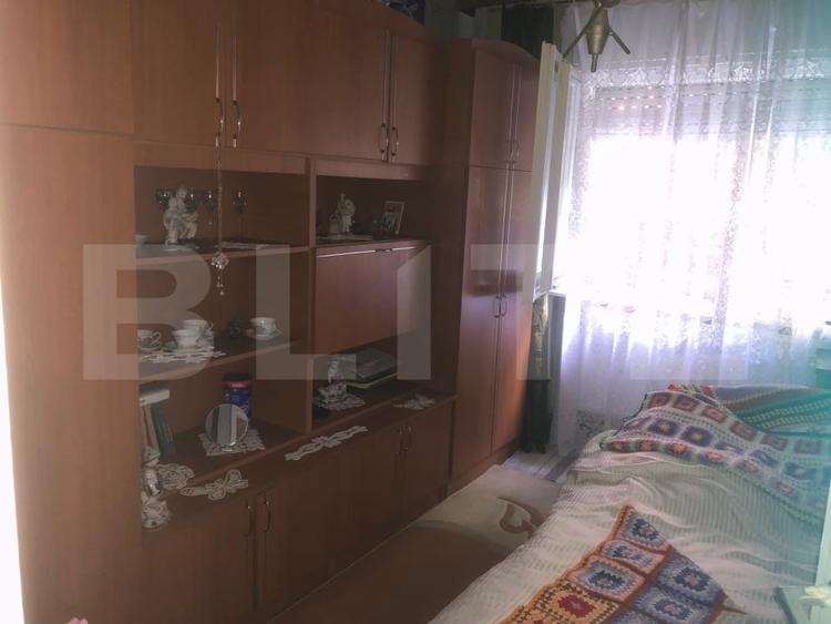 Apartament cu 4 camere decomandat, mobilat în Micro 15