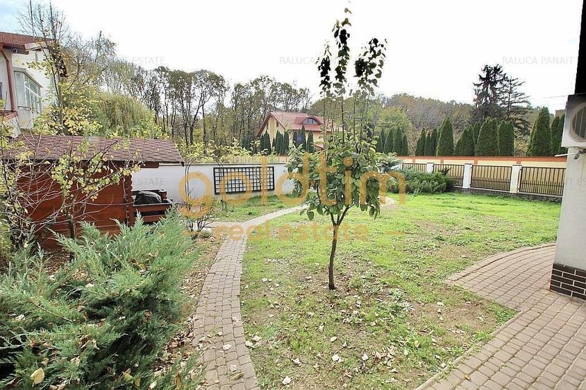 Casă individuală cu 6 camere cu Canalizare în Băneasa