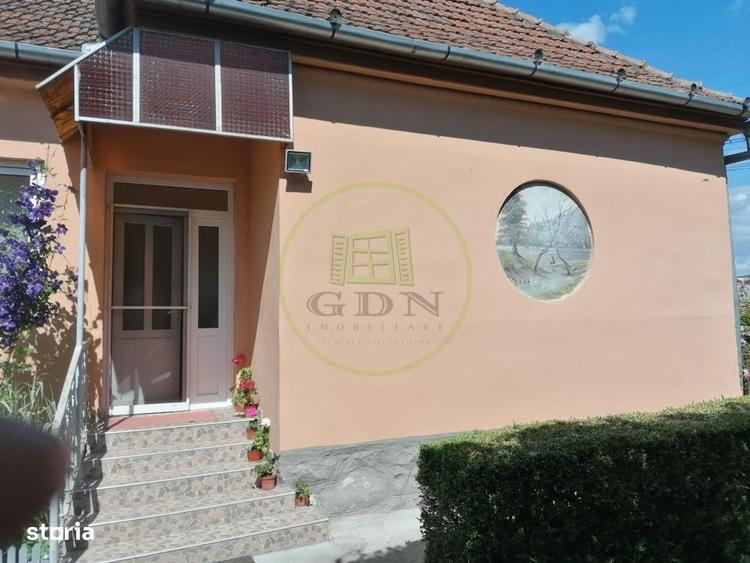 Casă cu 4 camere cu Teren 1710 Mp în Central