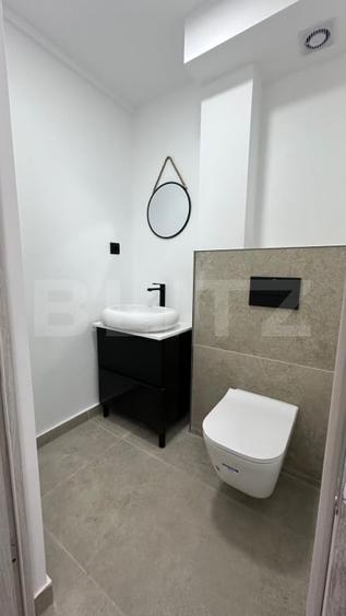 Apartament cu 4 camere decomandat, mobilat în Cornișa