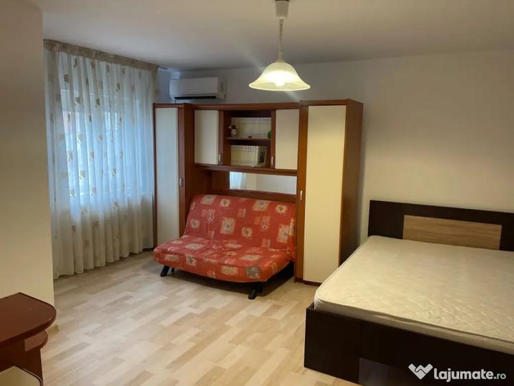 Garsonieră în Central