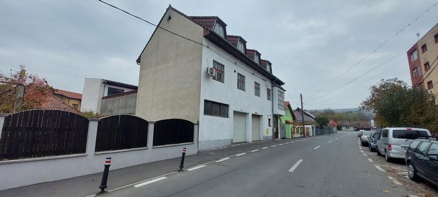 Spațiu industrial, de 651 mp, în Sângeorgiu de Mureș