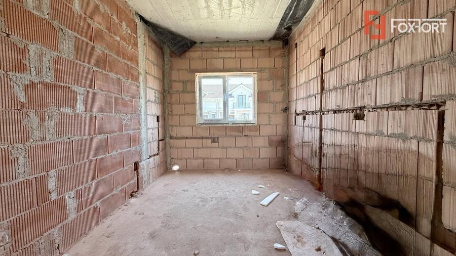Duplex cu 4 camere cu Canalizare în Moșnița Nouă