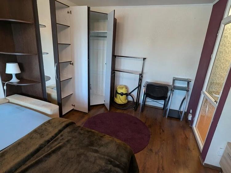 Garsonieră decomandată în Muncii