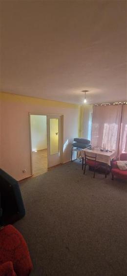 Apartament cu 2 camere semidecomandat în Șagului