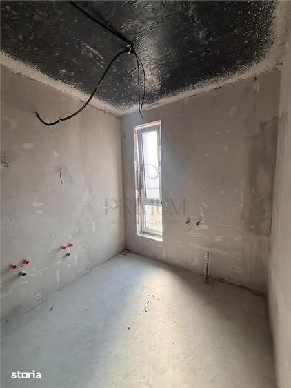 Casă cu 4 camere cu Teren 300 Mp în Central