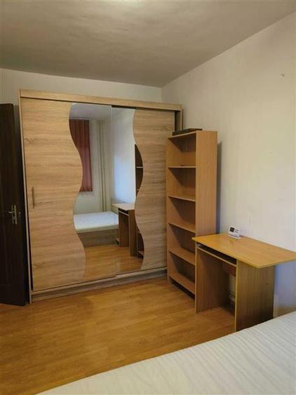 Apartament cu 4 camere semidecomandat în Mănăștur