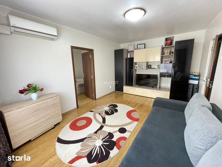 Apartament cu 3 camere, mobilat în Podu Roș