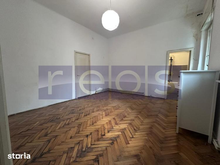 Apartament cu 2 camere decomandat în Centrul Istoric