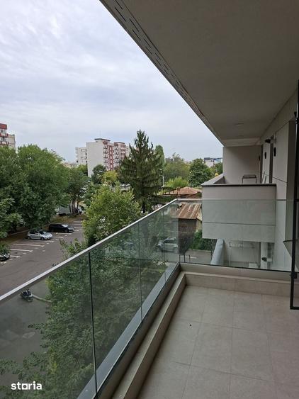 Apartament cu 3 camere în 13 Septembrie