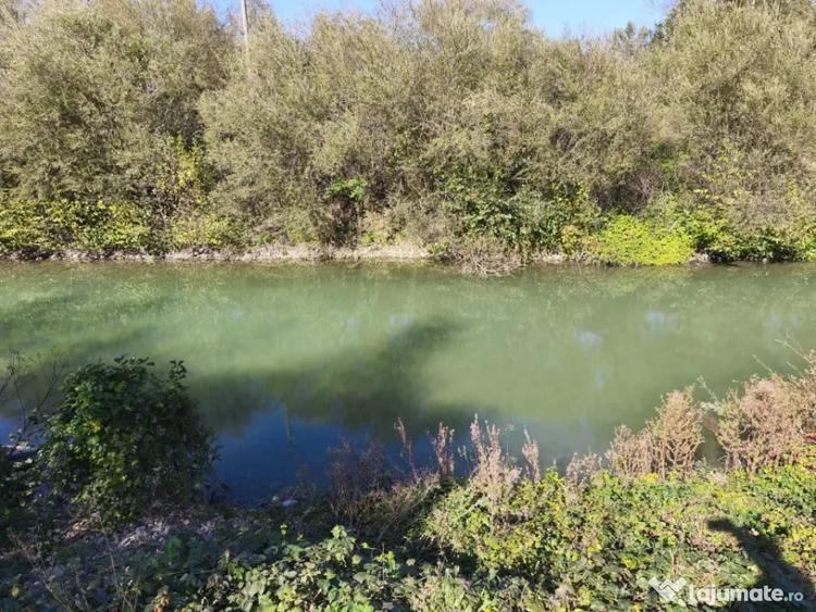 Teren de 7178 mp, în Frătăuții Vechi