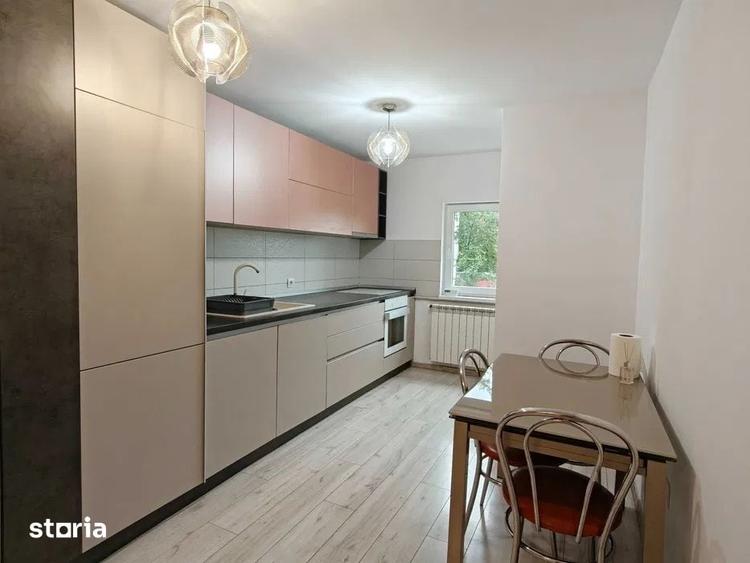 Apartament cu 3 camere decomandat în Zorilor