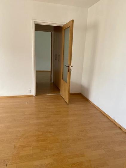Apartament semidecomandat în Obor