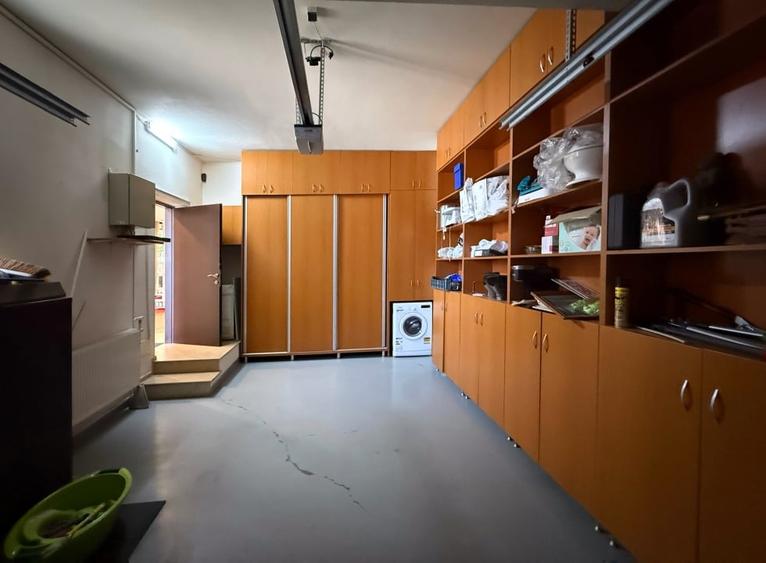 Duplex cu 4 camere cu Garaj în Pantelimon